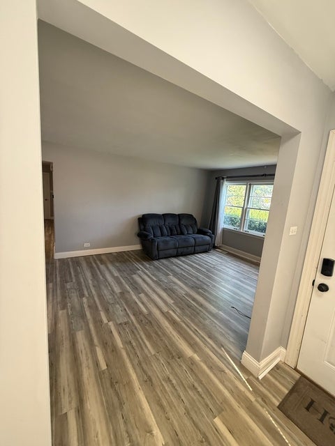 Tiny photo for 47 W Algonquin Road, Des Plaines, IL 60016 (MLS # 12696487)
