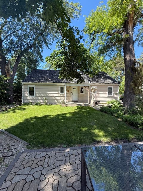 Tiny photo for 47 W Algonquin Road, Des Plaines, IL 60016 (MLS # 12696487)