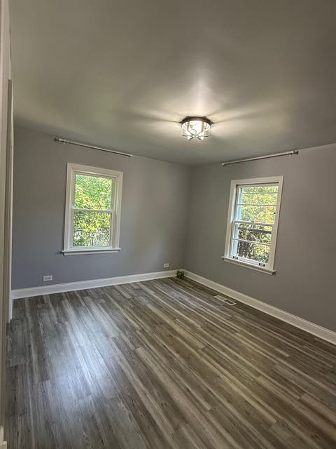 Tiny photo for 47 W Algonquin Road, Des Plaines, IL 60016 (MLS # 12696487)