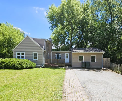 611 Golfview Drive, Round Lake Beach, IL 60073 - #: 12744427