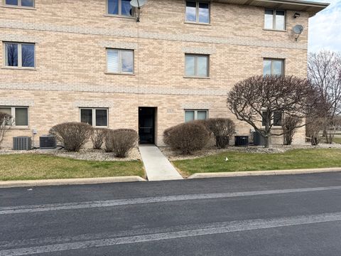 Tiny photo for 17828 Bernard Drive #1A, Orland Park, IL 60467 (MLS # 12603179)
