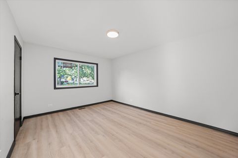 Tiny photo for 8040 Geneva Street, Woodridge, IL 60517 (MLS # 12469128)