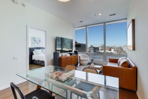 Tiny photo for 500 W SUPERIOR Street #608, Chicago, IL 60654 (MLS # 12561381)