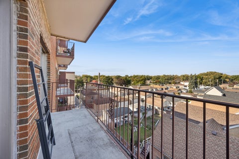 Tiny photo for 7830 W North Avenue #513, Elmwood Park, IL 60707 (MLS # 12789832)