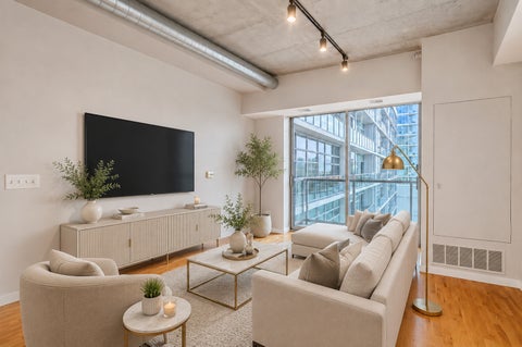 Tiny photo for 1620 S Michigan Avenue #924, Chicago, IL 60616 (MLS # 12705806)