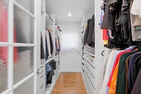 Tiny photo for 532 Lois Court, Mount Prospect, IL 60056 (MLS # 12583930)