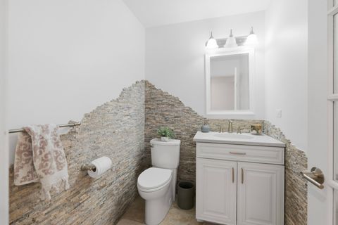 Tiny photo for 532 Lois Court, Mount Prospect, IL 60056 (MLS # 12583930)