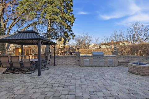 Tiny photo for 532 Lois Court, Mount Prospect, IL 60056 (MLS # 12583930)