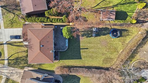 Tiny photo for 532 Lois Court, Mount Prospect, IL 60056 (MLS # 12583930)