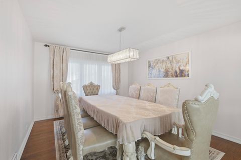 Tiny photo for 532 Lois Court, Mount Prospect, IL 60056 (MLS # 12583930)