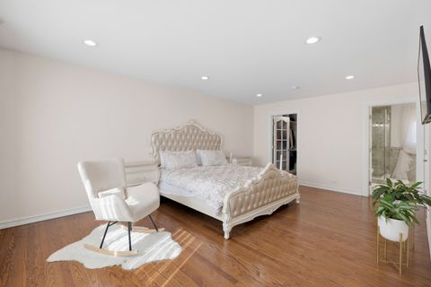 Tiny photo for 532 Lois Court, Mount Prospect, IL 60056 (MLS # 12583930)