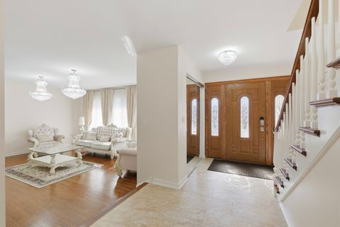 Tiny photo for 532 Lois Court, Mount Prospect, IL 60056 (MLS # 12583930)