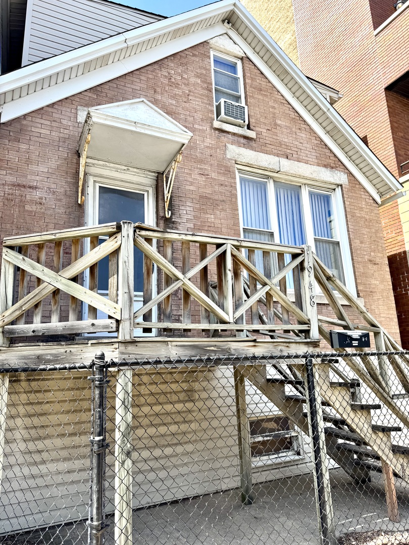 1948 N Damen Avenue