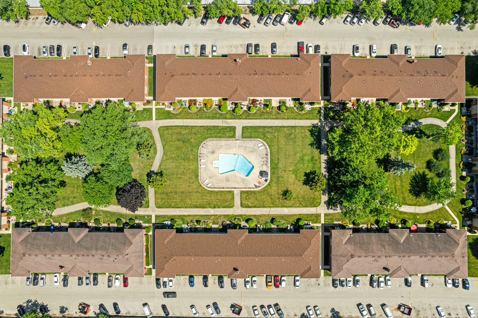 1103 Holiday Lane 13