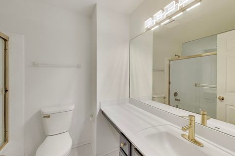 Tiny photo for 5937 N Sauganash Lane, Chicago, IL 60646 (MLS # 12559457)