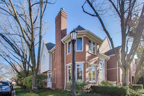 Tiny photo for 5937 N Sauganash Lane, Chicago, IL 60646 (MLS # 12559457)