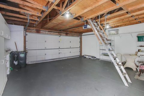 Tiny photo for 5937 N Sauganash Lane, Chicago, IL 60646 (MLS # 12559457)