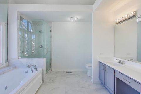 Tiny photo for 5937 N Sauganash Lane, Chicago, IL 60646 (MLS # 12559457)