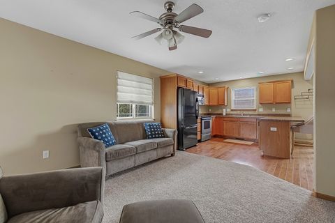 Tiny photo for 1570 Savannah Circle #A1, Davenport, IA 52807 (MLS # 12604038)