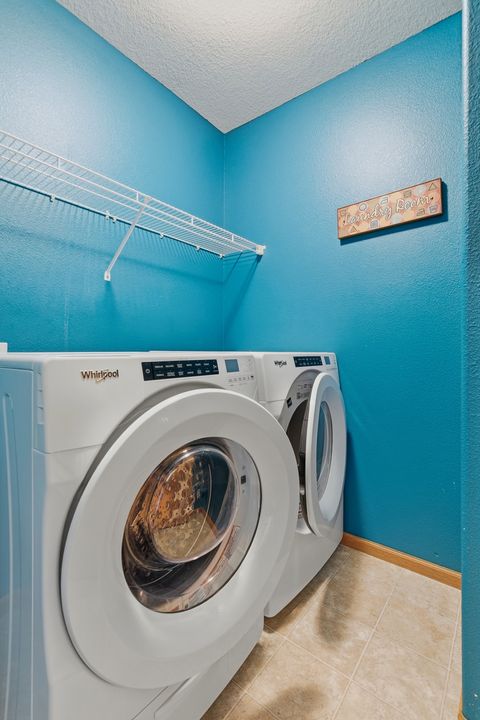 Tiny photo for 1570 Savannah Circle #A1, Davenport, IA 52807 (MLS # 12604038)