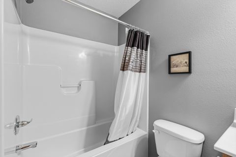 Tiny photo for 1570 Savannah Circle #A1, Davenport, IA 52807 (MLS # 12604038)