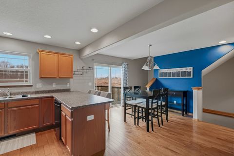 Tiny photo for 1570 Savannah Circle #A1, Davenport, IA 52807 (MLS # 12604038)