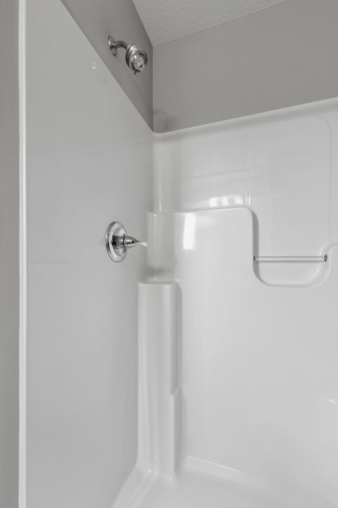 Tiny photo for 1570 Savannah Circle #A1, Davenport, IA 52807 (MLS # 12604038)