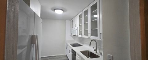 Tiny photo for 4250 N Marine Drive #827, Chicago, IL 60613 (MLS # 12500194)