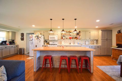 Tiny photo for 15665 N Angling Lane, Mt Vernon, IL 62864 (MLS # 12603051)