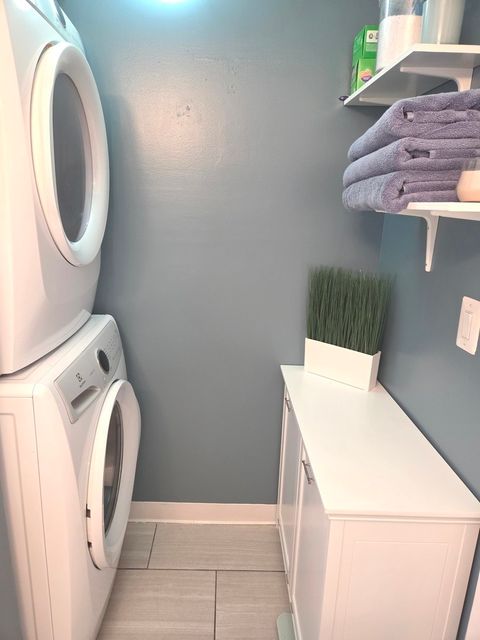 Tiny photo for 1236 W FARWELL Avenue #1B, Chicago, IL 60626 (MLS # 12670388)