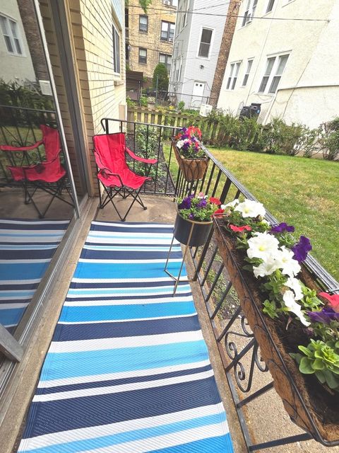 Tiny photo for 1236 W FARWELL Avenue #1B, Chicago, IL 60626 (MLS # 12670388)