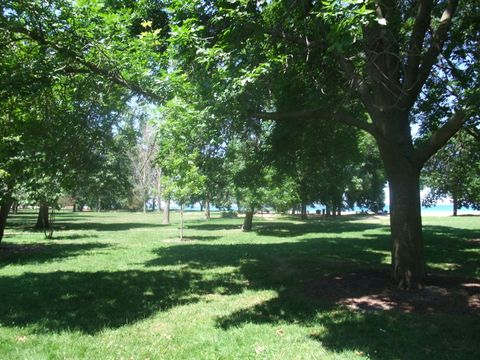Tiny photo for 1236 W FARWELL Avenue #1B, Chicago, IL 60626 (MLS # 12670388)