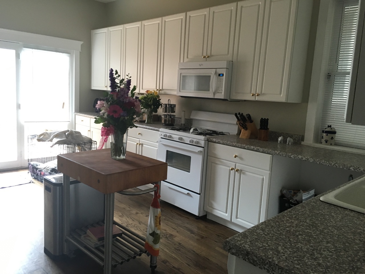 3749 N Clifton Avenue 1