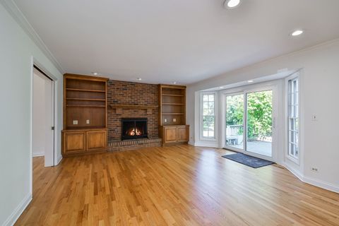 Tiny photo for 825 Biltmore Court, Naperville, IL 60563 (MLS # 12544344)