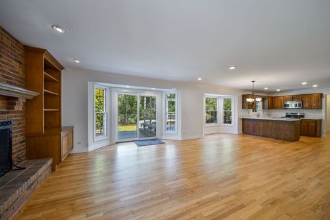 Tiny photo for 825 Biltmore Court, Naperville, IL 60563 (MLS # 12544344)