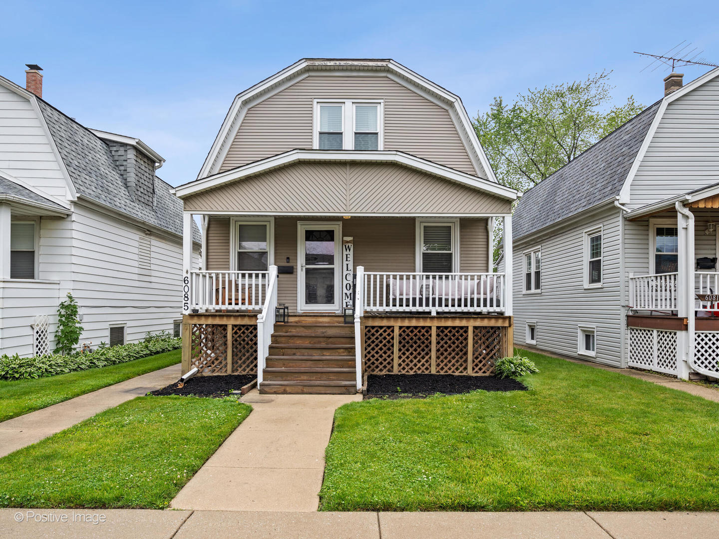 6085 N Nassau Avenue