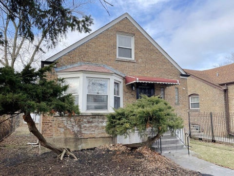 Tiny photo for 9640 S University Avenue, Chicago, IL 60628 (MLS # 12624546)