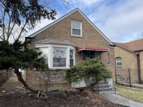 Tiny photo for 9640 S University Avenue, Chicago, IL 60628 (MLS # 12624546)