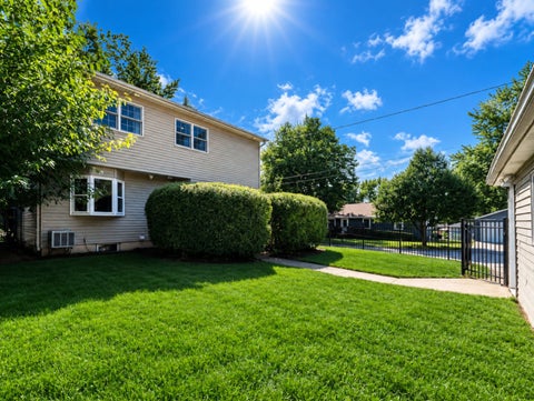 Tiny photo for 401 Division Street, St. Charles, IL 60174 (MLS # 12749593)