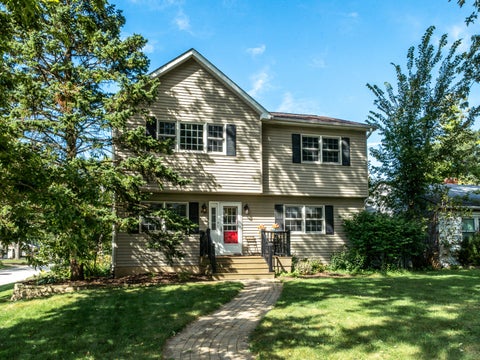 Tiny photo for 401 Division Street, St. Charles, IL 60174 (MLS # 12749593)