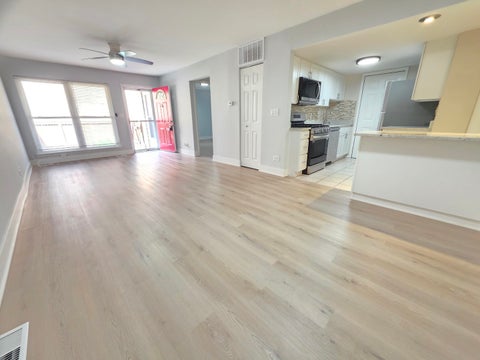 Tiny photo for 1950 Kenilworth Circle #A, Hoffman Estates, IL 60169 (MLS # 12762876)