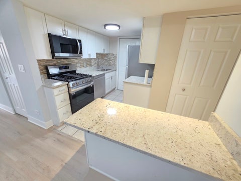 Tiny photo for 1950 Kenilworth Circle #A, Hoffman Estates, IL 60169 (MLS # 12762876)
