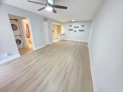 Tiny photo for 1950 Kenilworth Circle #A, Hoffman Estates, IL 60169 (MLS # 12762876)