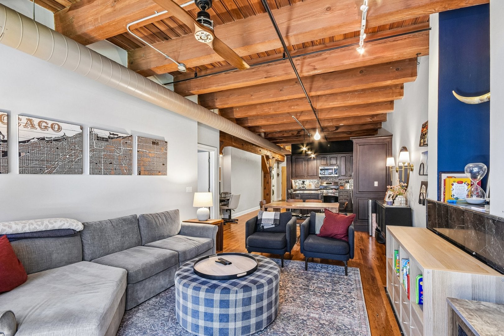 520 W Huron Street 414