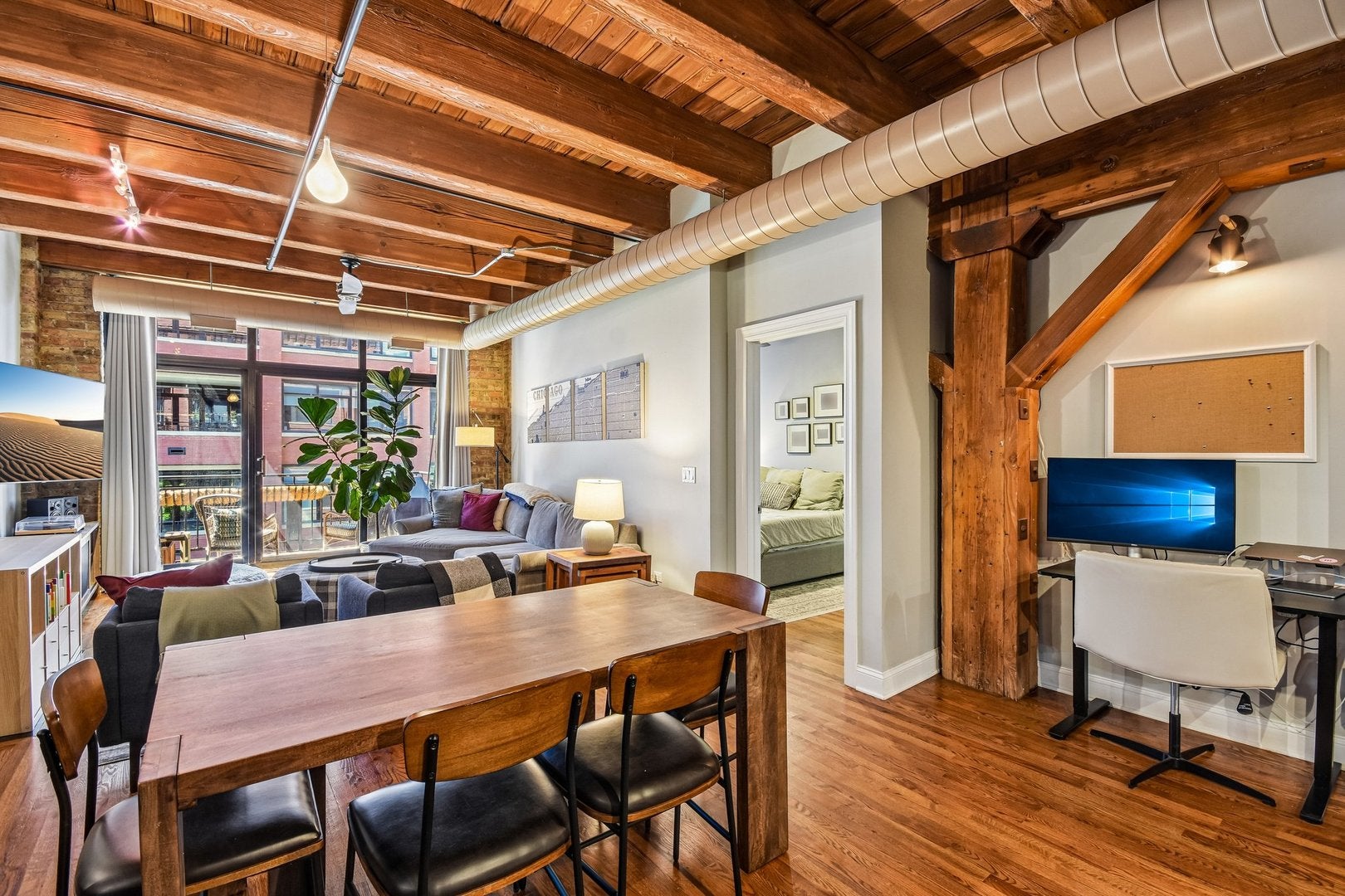 520 W Huron Street 414