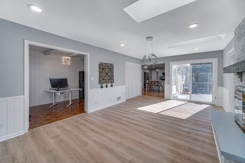 Tiny photo for 1623 W Bray Court, Arlington Heights, IL 60005 (MLS # 12639749)