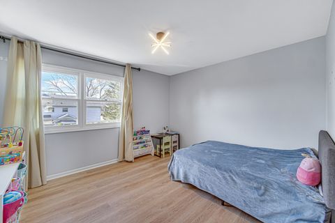 Tiny photo for 1623 W Bray Court, Arlington Heights, IL 60005 (MLS # 12639749)