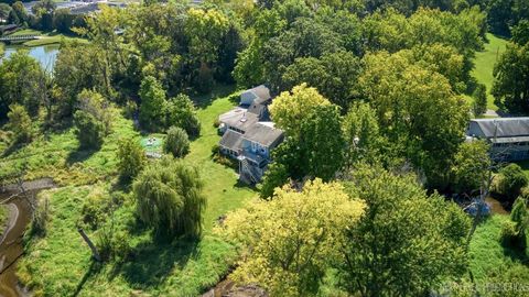 Tiny photo for 7N384 Whispering Willows Street, St. Charles, IL 60174 (MLS # 12473440)