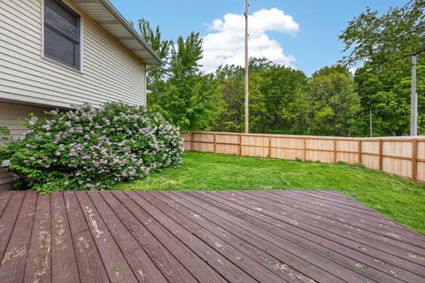 Tiny photo for 9 Timber View Drive, Bloomington, IL 61701 (MLS # 12642209)