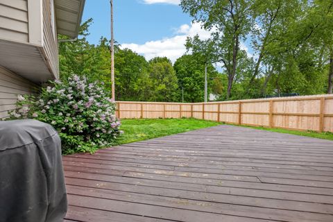 Tiny photo for 9 Timber View Drive, Bloomington, IL 61701 (MLS # 12642209)